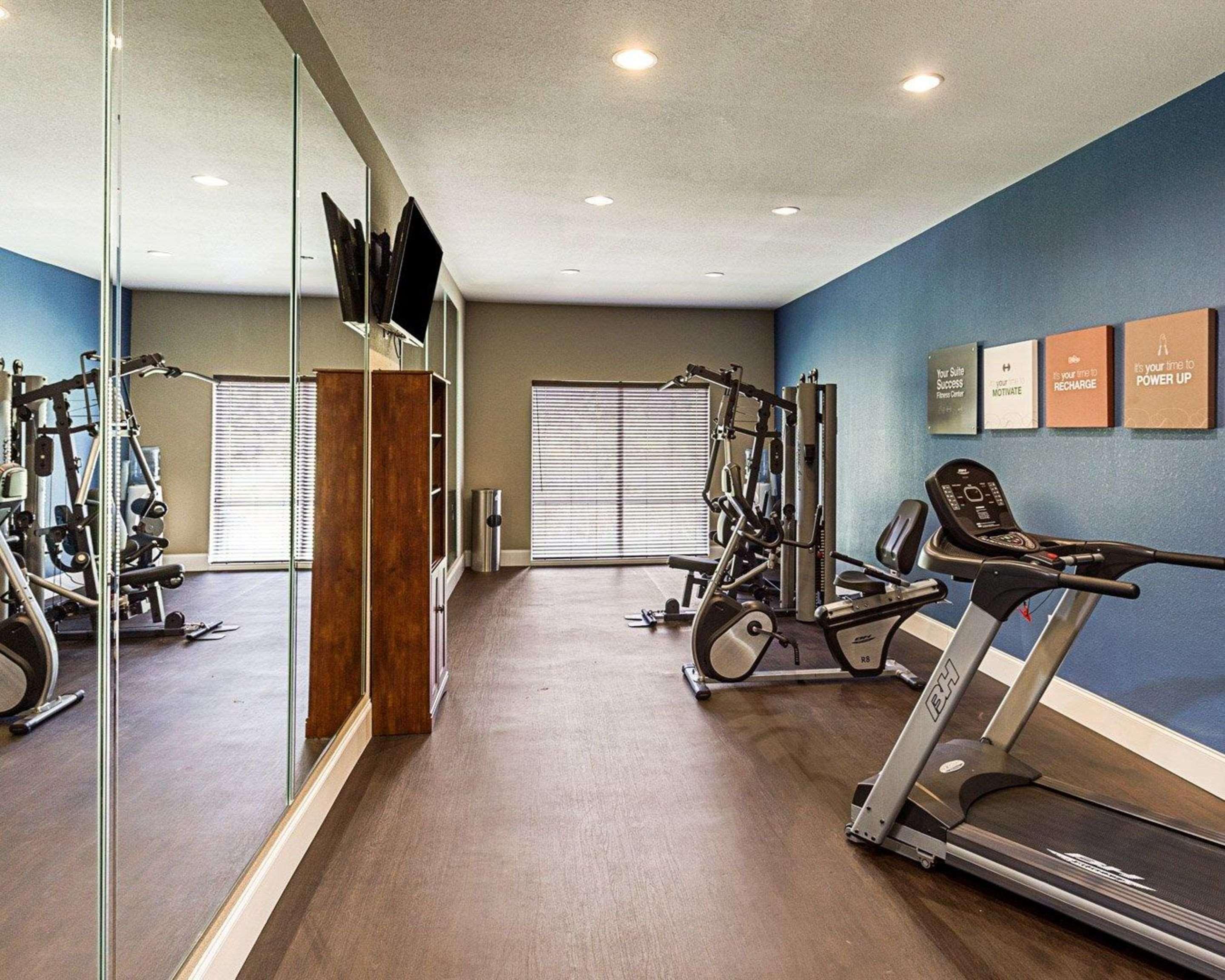 Comfort Suites Near Tanger Outlet Mall Gonzales Zewnętrze zdjęcie