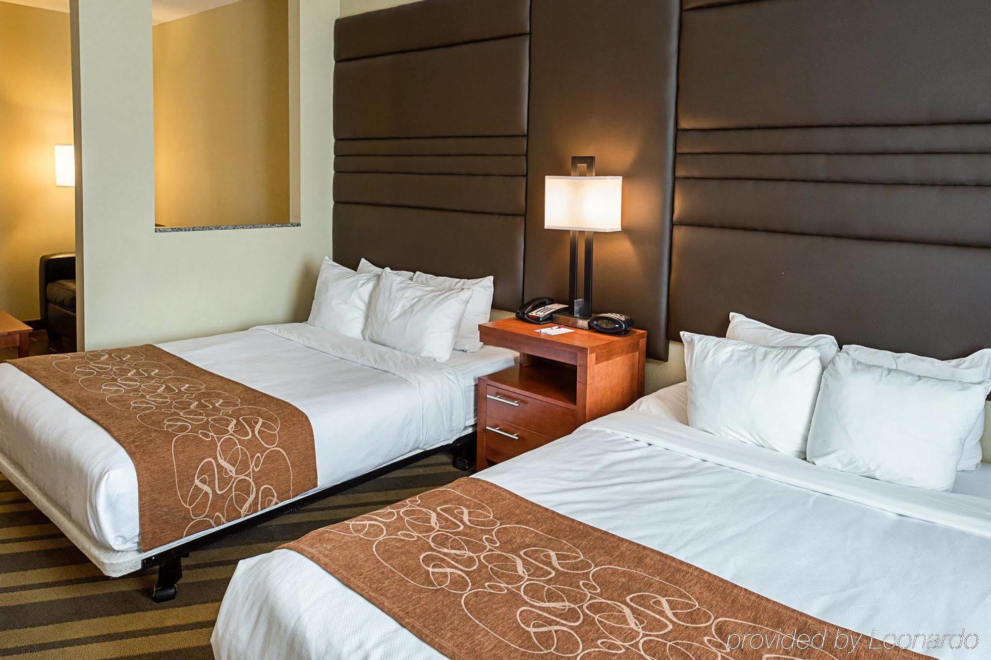 Comfort Suites Near Tanger Outlet Mall Gonzales Zewnętrze zdjęcie
