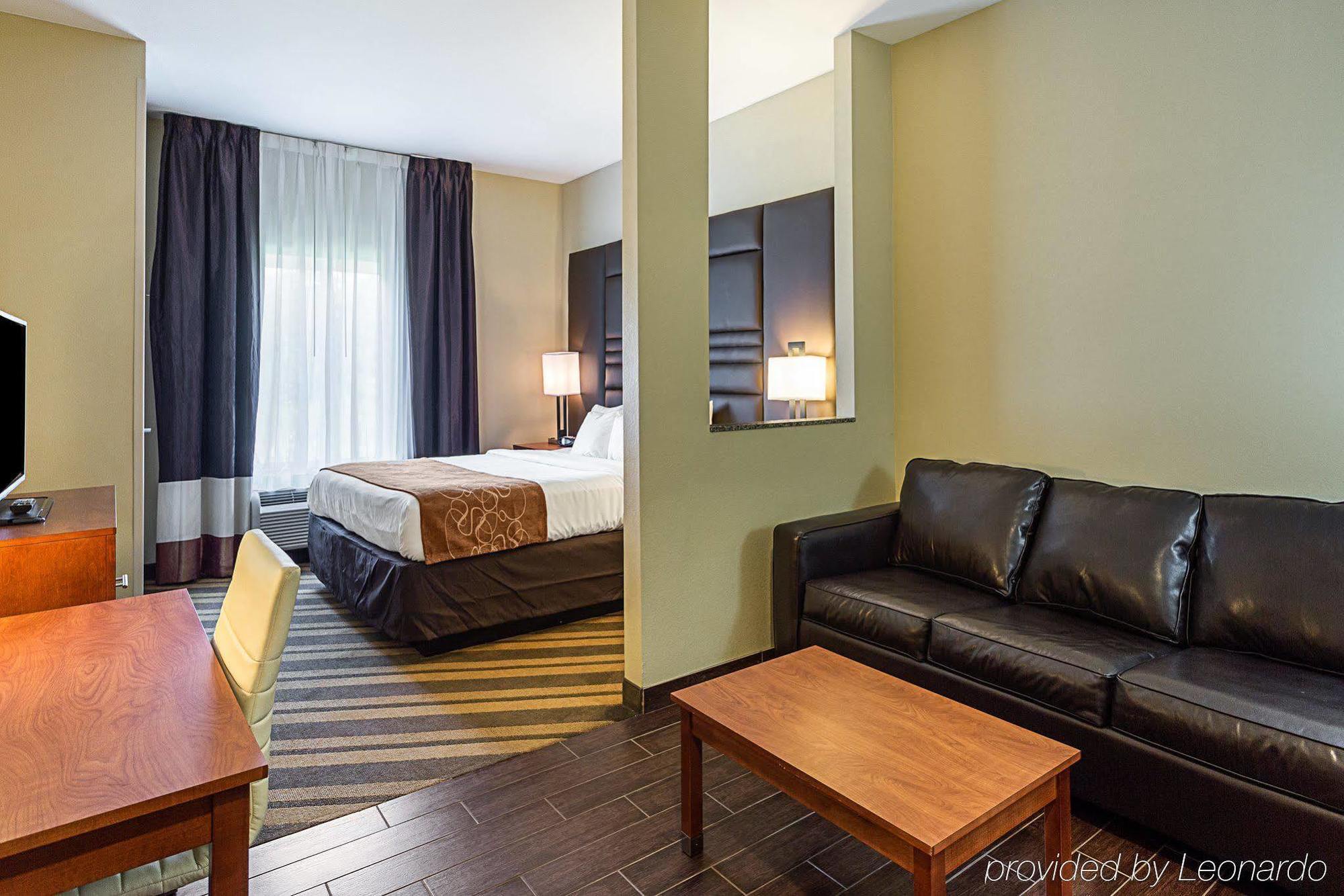 Comfort Suites Near Tanger Outlet Mall Gonzales Zewnętrze zdjęcie